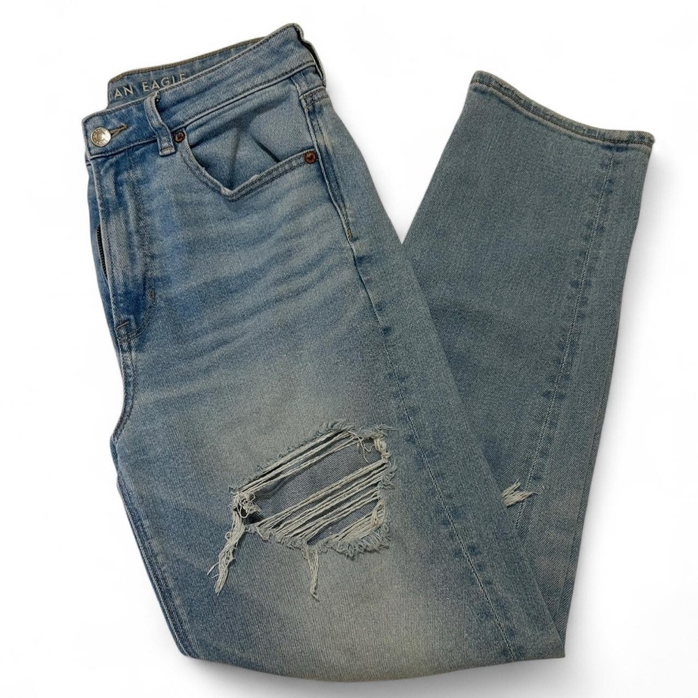 American Eagle Outfitters Light Blue Distressed High Rise Jeans